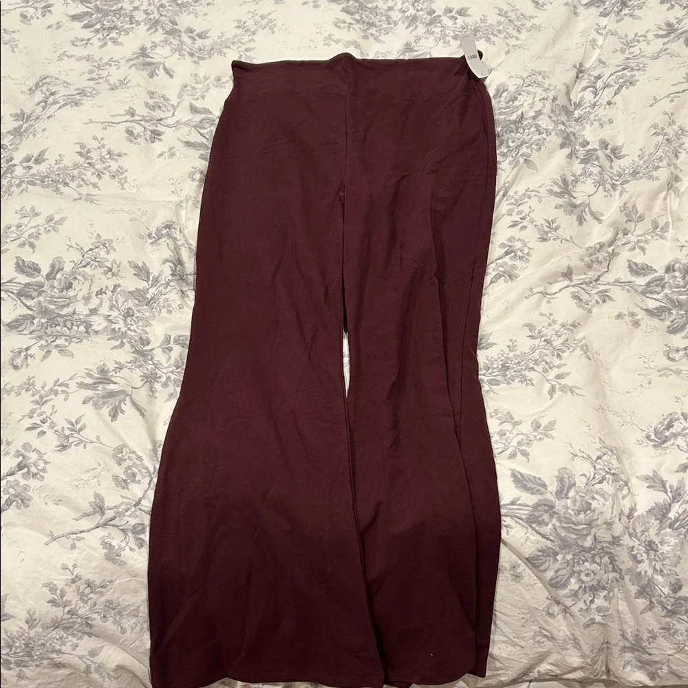Forever 21 Burgundy Wide Leg Yoga Pants - Picture 1 of 4